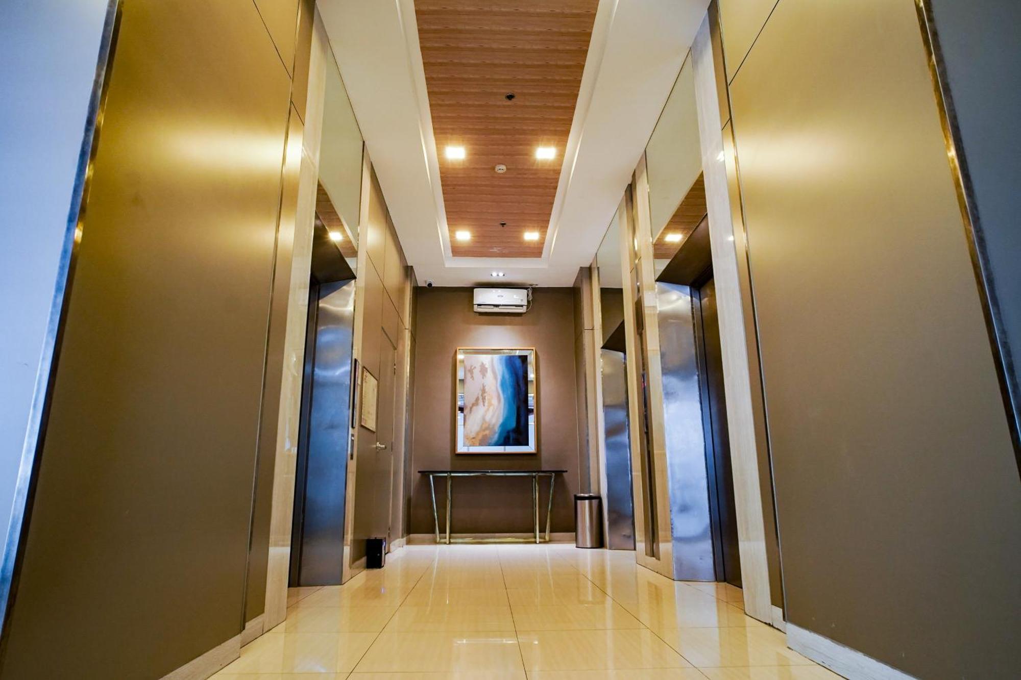Modern Designed Studio Condo Near Ayala Centrio Кагаян-де-Оро Экстерьер фото